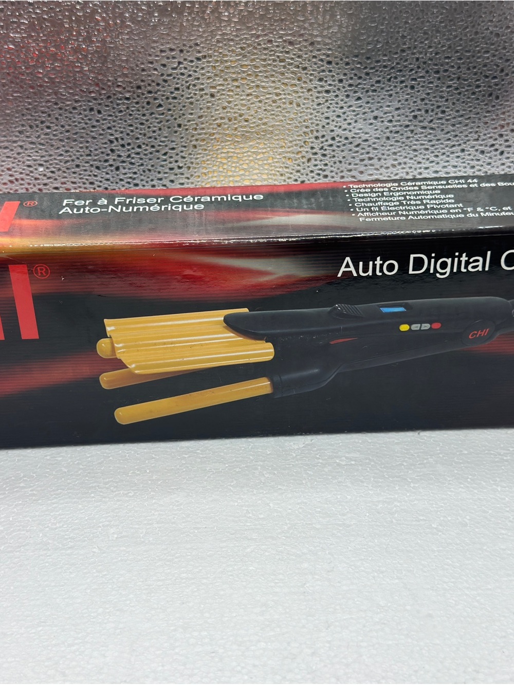 CHI Black and Gold Auto Digital Crimper - Women Hair Tool